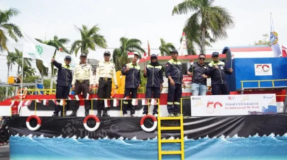 Semarak HUT ke-81 RI, PT TIMAH Tampilkan KIP dan Tugboat dalam Kendaraan Hias di Pangkalpinang 