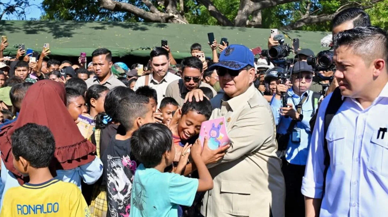 Presiden Prabowo di Tengah Pengungsi Nagekeo: Menyapa, Mendengar dan Menguatkan