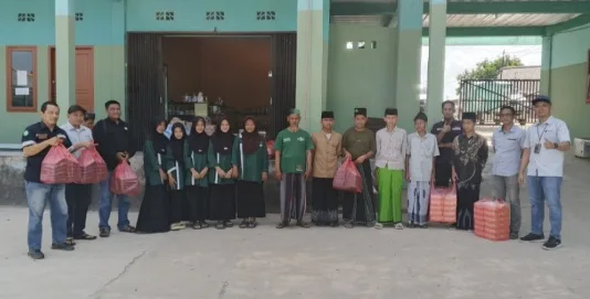 HUT ke- 50 Tahun, PT TIMAH Berbagi Kebahagiaan Bersama Ratusan Santri di Bangka Selatan