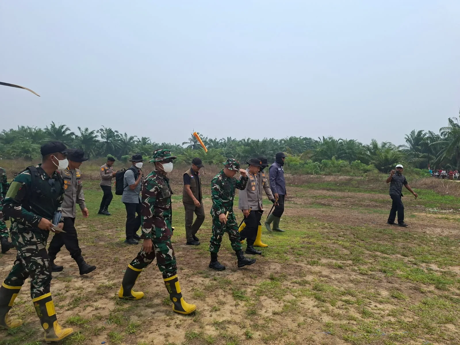 Pangdam Turun ke Kuala Cenaku, Kodam XIX/Tuanku Tambusai Pastikan Karhutla Ditangani Maksimal