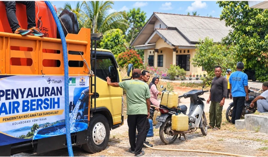 PT TIMAH, PDAM Tirta Bangka Bantu Warga Terdampak Kekeringan Air di Sungailiat