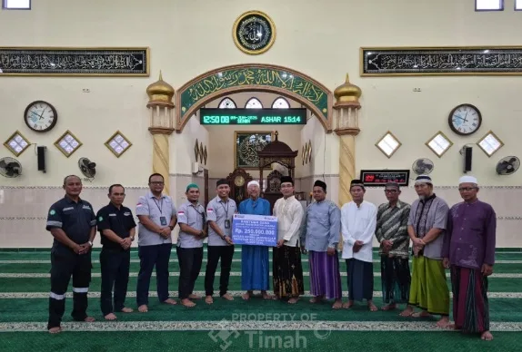PT TIMAH Bantu Sarana dan Prasarana Masjid Agung Darussalam di Belitung Timur, Dukung Kenyamanan Masyarakat Beribadah